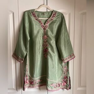 Pakistani Designer Green Silk Kurta Sharara Size M | Floral Embroidered Formal